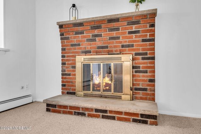 49 Dreyfus Court, Toms River, NJ 08757