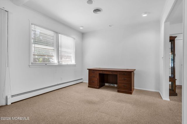49 Dreyfus Court, Toms River, NJ 08757