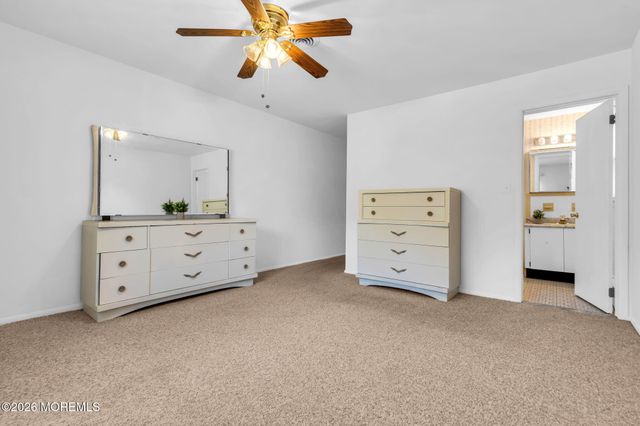 49 Dreyfus Court, Toms River, NJ 08757
