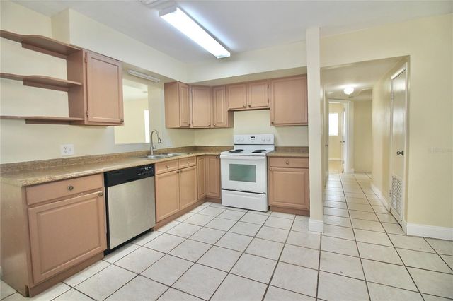 920 N TRIPLET LAKE DRIVE, Casselberry, FL 32707