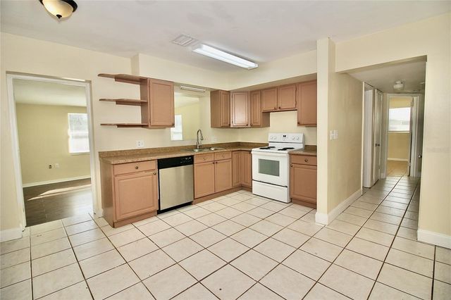 920 N TRIPLET LAKE DRIVE, Casselberry, FL 32707