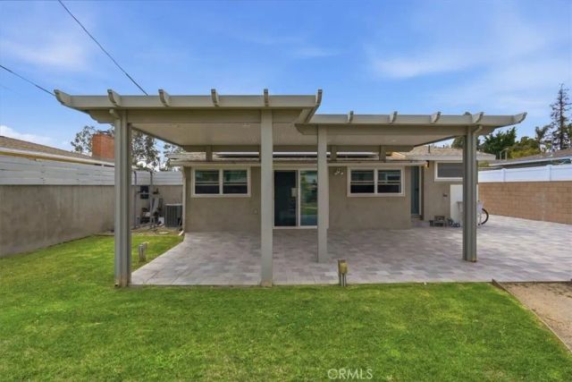 2215 N Spurgeon Street, Santa Ana, CA 92706