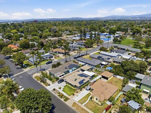 2215 N Spurgeon Street, Santa Ana, CA 92706