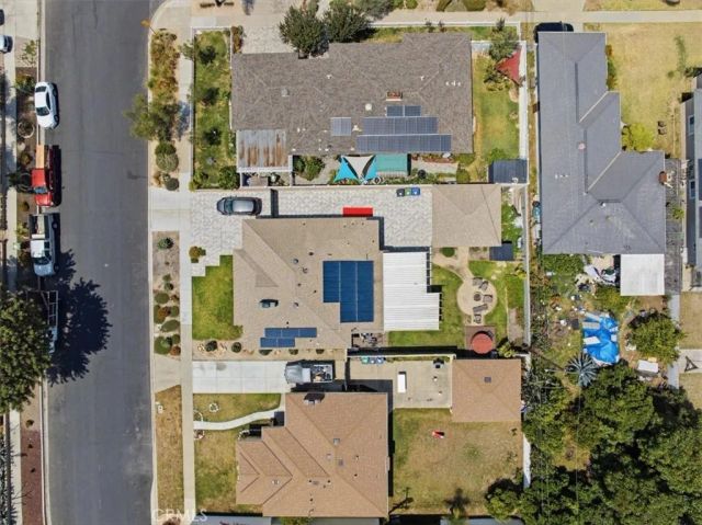 2215 N Spurgeon Street, Santa Ana, CA 92706