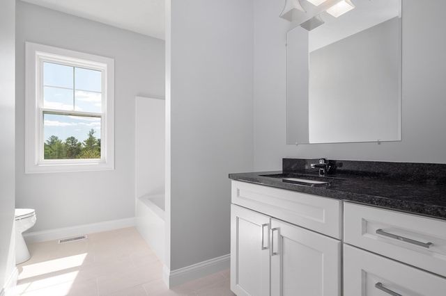 135 Rolling Ridge Drive 56, Northbridge, MA 01588