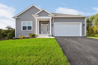 135 Rolling Ridge Drive 56, Northbridge, MA 01588