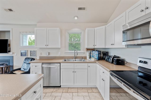 759 Ridge Point Drive, Corolla, NC 27927