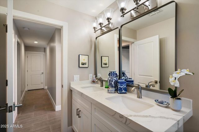 2647 N 73RD Place, Scottsdale, AZ 85257