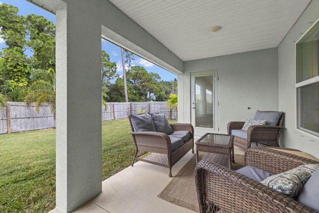 137 SW Pisces Terrace, Port St Lucie, FL 34984