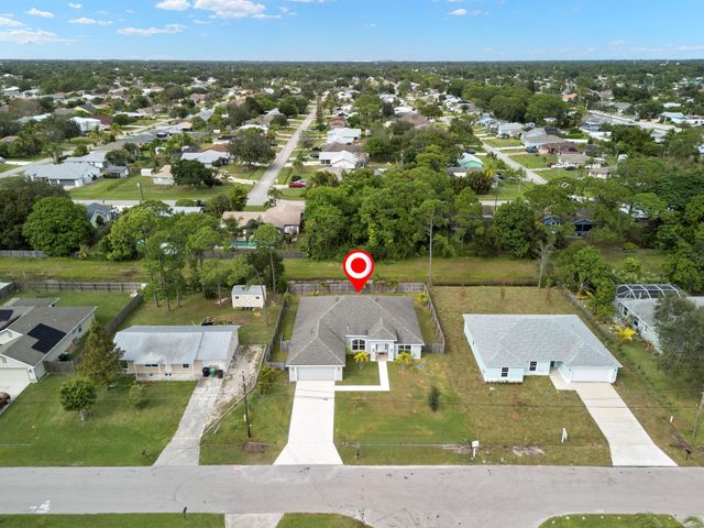 137 SW Pisces Terrace, Port St Lucie, FL 34984