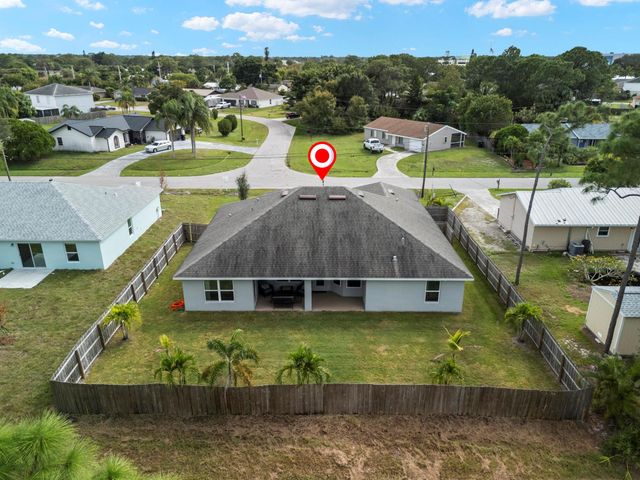 137 SW Pisces Terrace, Port St Lucie, FL 34984