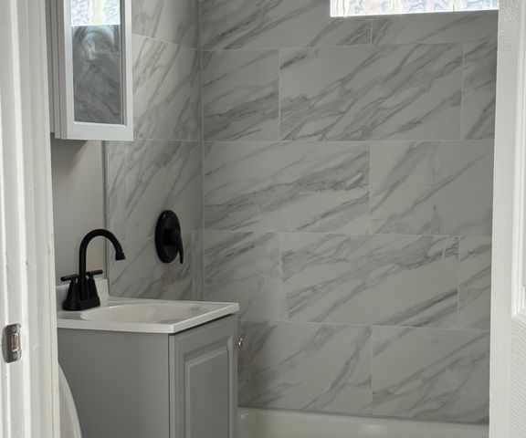 66 E 100th Street, Chicago, IL 60628