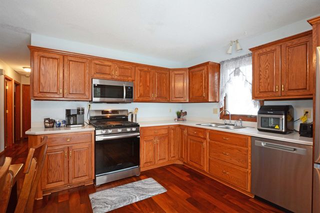 29 E 129th Street, Burnsville, MN 55337