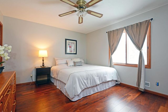 29 E 129th Street, Burnsville, MN 55337