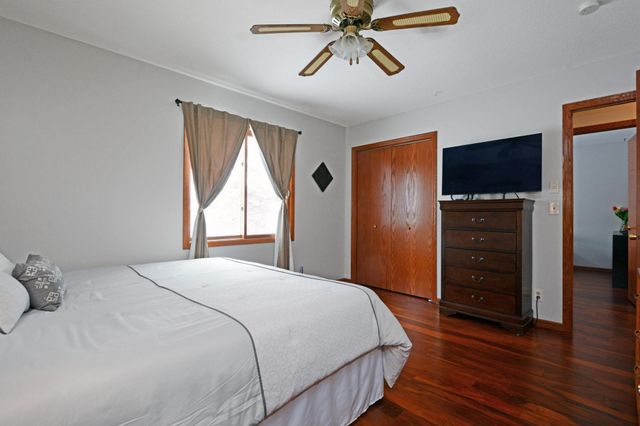 29 E 129th Street, Burnsville, MN 55337