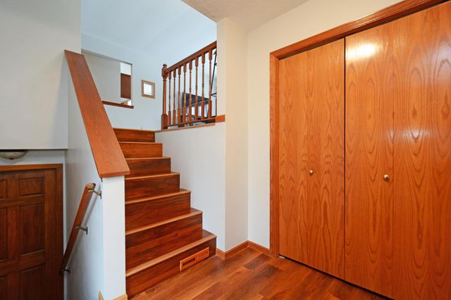 29 E 129th Street, Burnsville, MN 55337