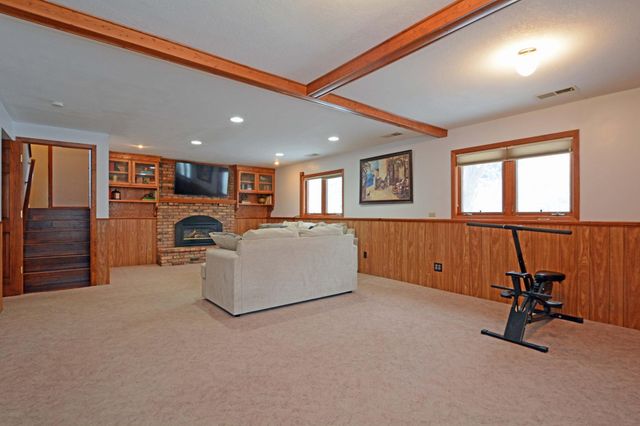 29 E 129th Street, Burnsville, MN 55337