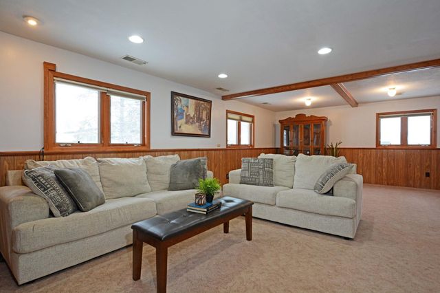 29 E 129th Street, Burnsville, MN 55337