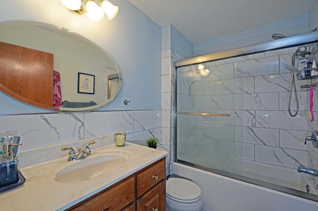 29 E 129th Street, Burnsville, MN 55337