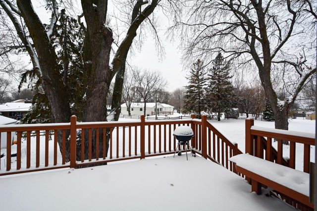 29 E 129th Street, Burnsville, MN 55337