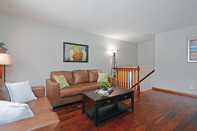 29 E 129th Street, Burnsville, MN 55337