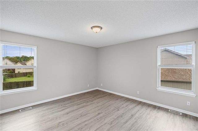 312 Ghost Creek Lane, Gardner, KS 66030