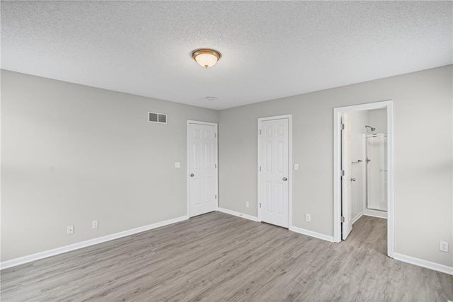 312 Ghost Creek Lane, Gardner, KS 66030