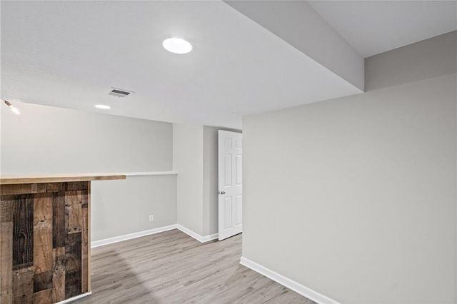 312 Ghost Creek Lane, Gardner, KS 66030