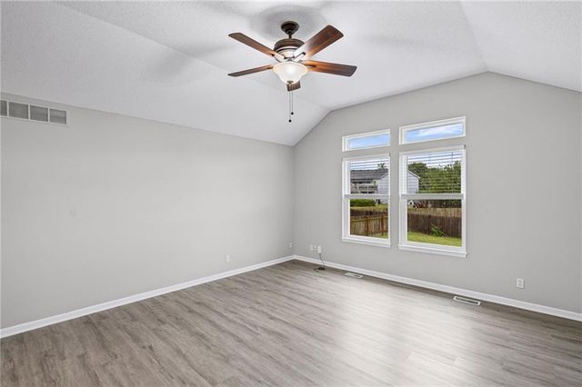 312 Ghost Creek Lane, Gardner, KS 66030