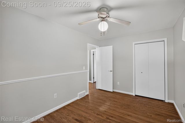 88 Dayton Street, Oxford Village, MI 48371