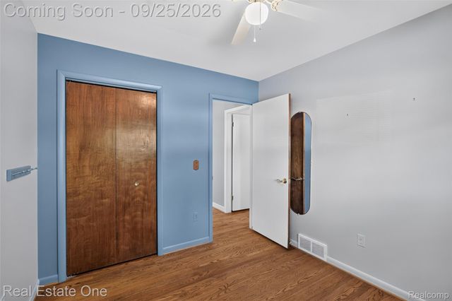 88 Dayton Street, Oxford Village, MI 48371