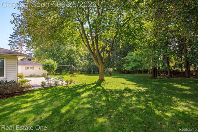 88 Dayton Street, Oxford Village, MI 48371