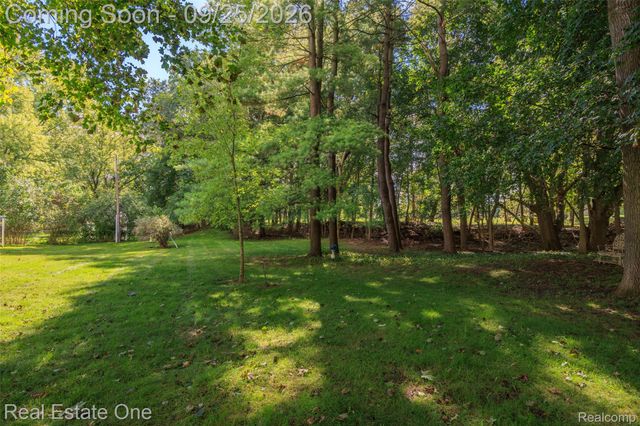 88 Dayton Street, Oxford Village, MI 48371