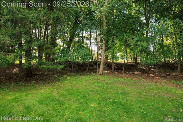 88 Dayton Street, Oxford Village, MI 48371