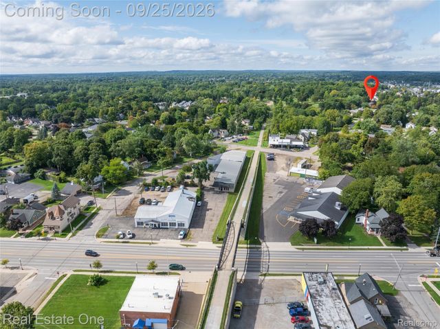 88 Dayton Street, Oxford Village, MI 48371
