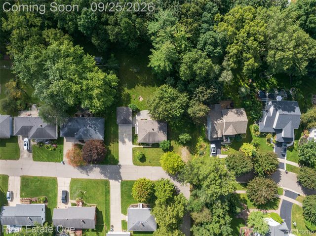 88 Dayton Street, Oxford Village, MI 48371