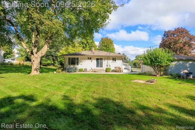 88 Dayton Street, Oxford Village, MI 48371