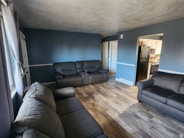 3759 W ETTENMORE CIR, Taylorsville, UT 84129