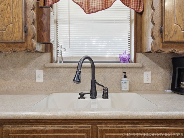 10619 S 137th West Avenue, Sapulpa, OK 74066