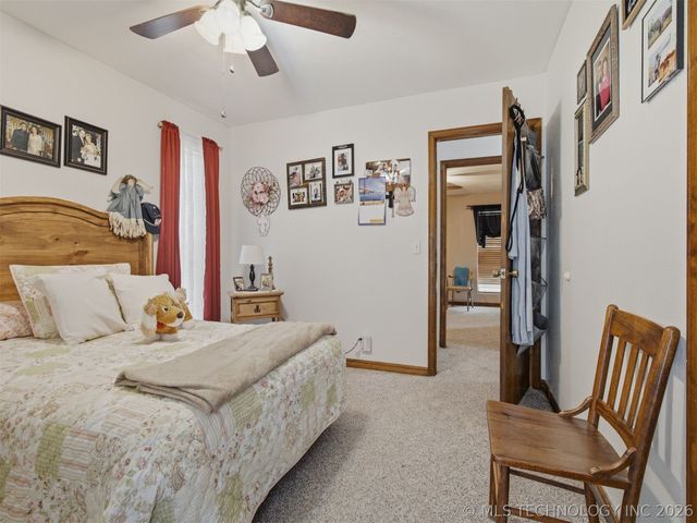 10619 S 137th West Avenue, Sapulpa, OK 74066