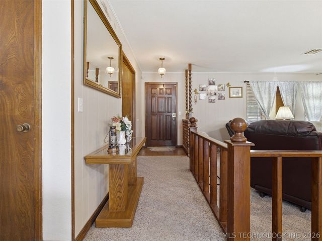 10619 S 137th West Avenue, Sapulpa, OK 74066