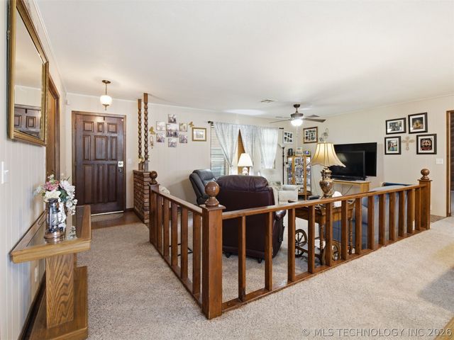 10619 S 137th West Avenue, Sapulpa, OK 74066