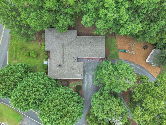 103 Forest Avenue, Landrum, SC 29356