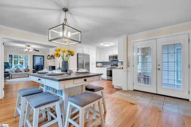 103 Forest Avenue, Landrum, SC 29356