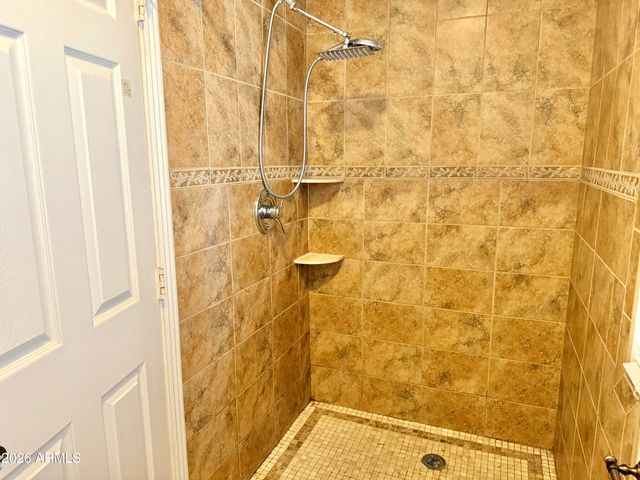 3943 W Whispering Wind Drive, Glendale, AZ 85310
