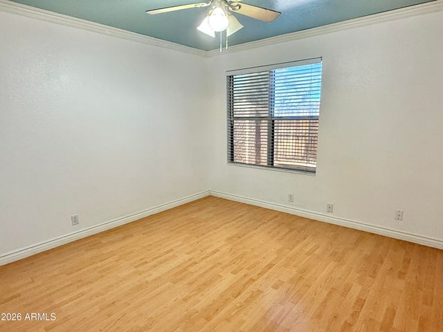 3943 W Whispering Wind Drive, Glendale, AZ 85310