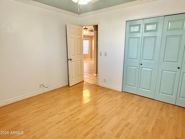 3943 W Whispering Wind Drive, Glendale, AZ 85310