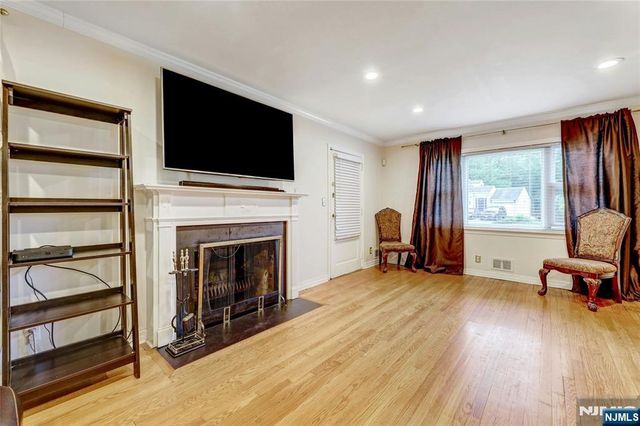 400 Central Avenue, Hackensack, NJ 07601