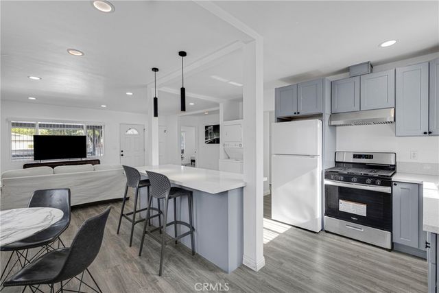 7044 Tyrone Avenue, Van Nuys, CA 91405