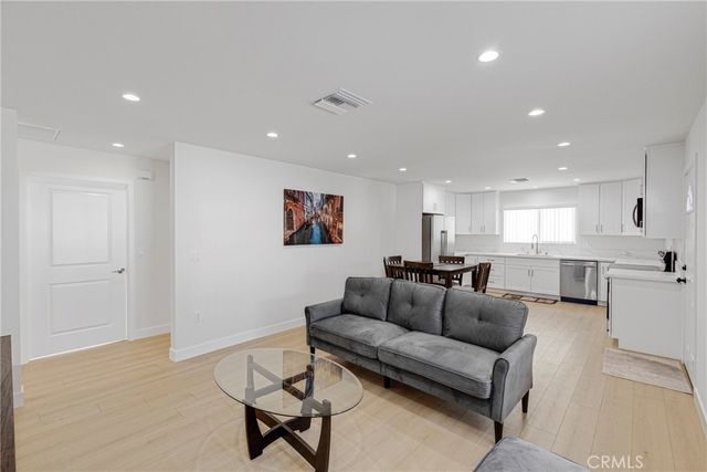7044 Tyrone Avenue, Van Nuys, CA 91405